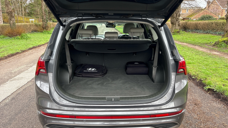 Hyundai SANTA FE 1.6 TGDi Plug-in Hybrid Ultimate 5dr 4WD Auto Estate